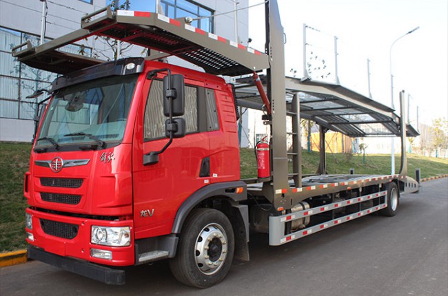 長久集團(tuán)重慶交付首批中置軸轎運車